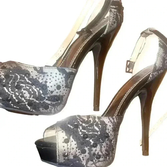 Beautiful Heels!  - Picture 16 of 16